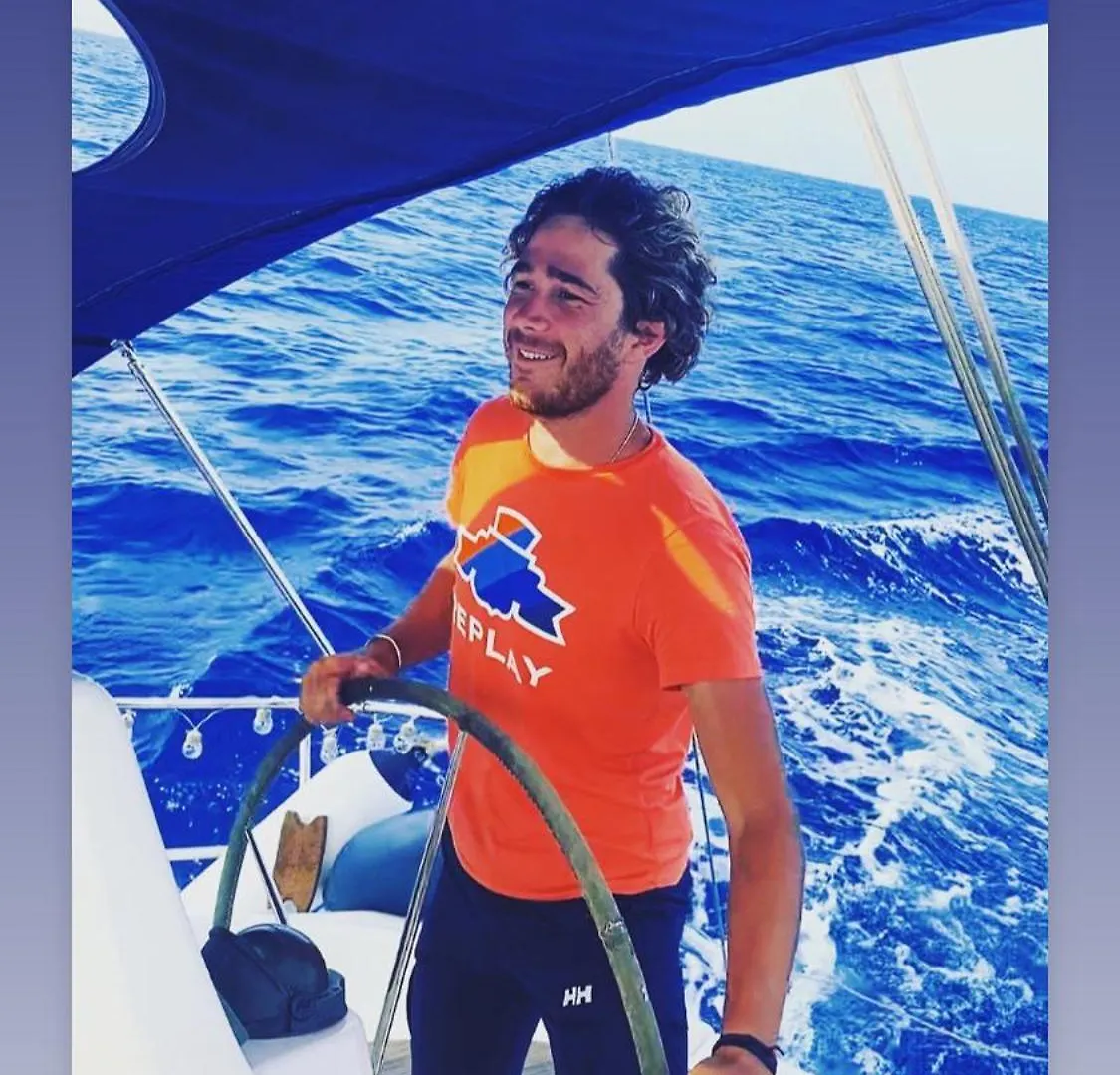 Velero En Menorca Hotel Es Grau